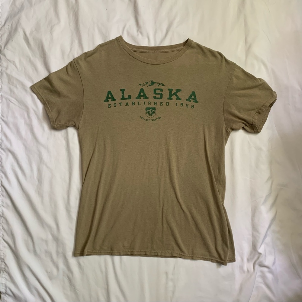 Alaska Graphic T